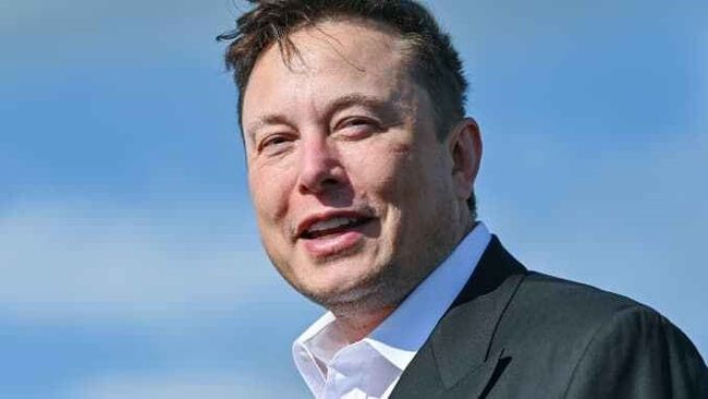 马斯克成世界新首富后身价继续飙升，个人净资产达2100亿美元