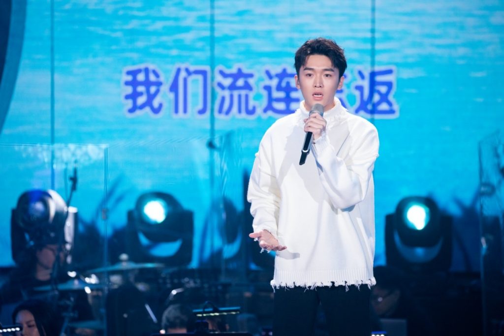 《嗨唱转起来2》收官盛典派送中 李鑫一孙楠联手飙高音 “小李健”形神兼备引关注