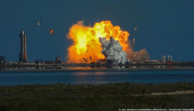 SpaceX星际飞船原型SN9试射升空10公里 着陆时爆炸