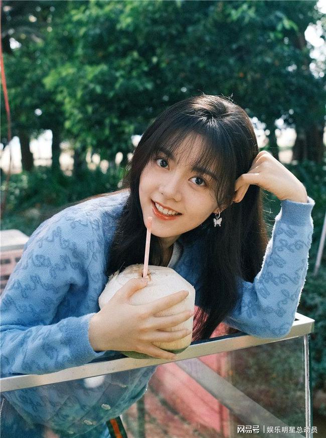 赵今麦胶片写真曝光 甜味少女假日惬意
