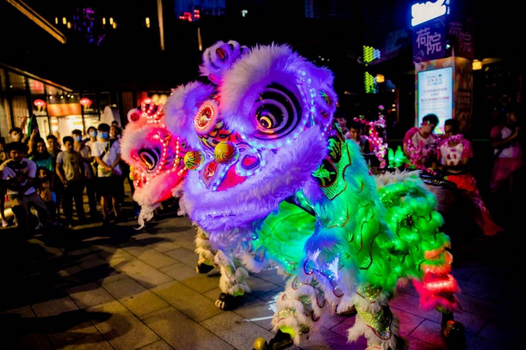 华侨城拍了拍你:粤式新年我懂行