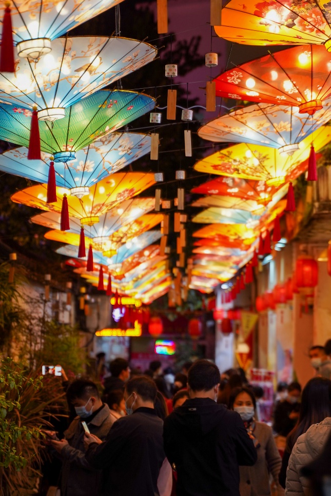 华侨城拍了拍你:粤式新年我懂行