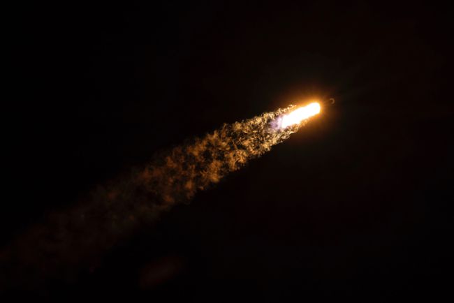 纪录再次被刷新！SpaceX成功发射并回收九手火箭