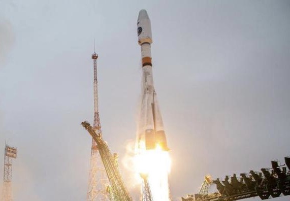 俄”联盟”号火箭因故障推迟发射 将载38颗卫星上天