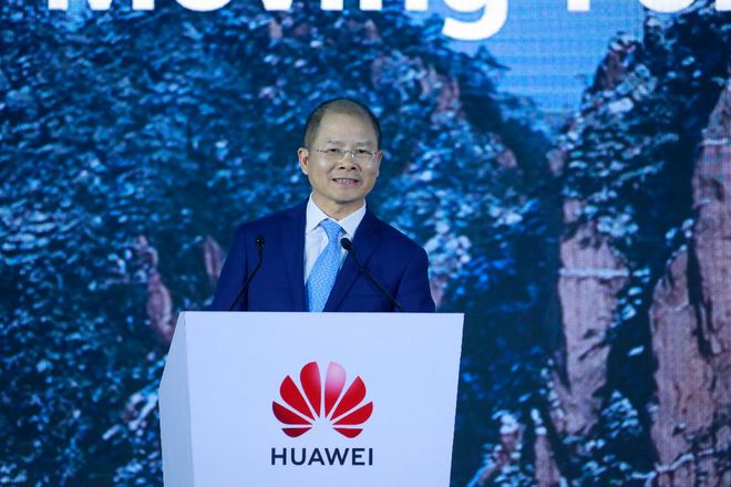 徐直军：自动驾驶比特斯拉强，那华为为何不造车