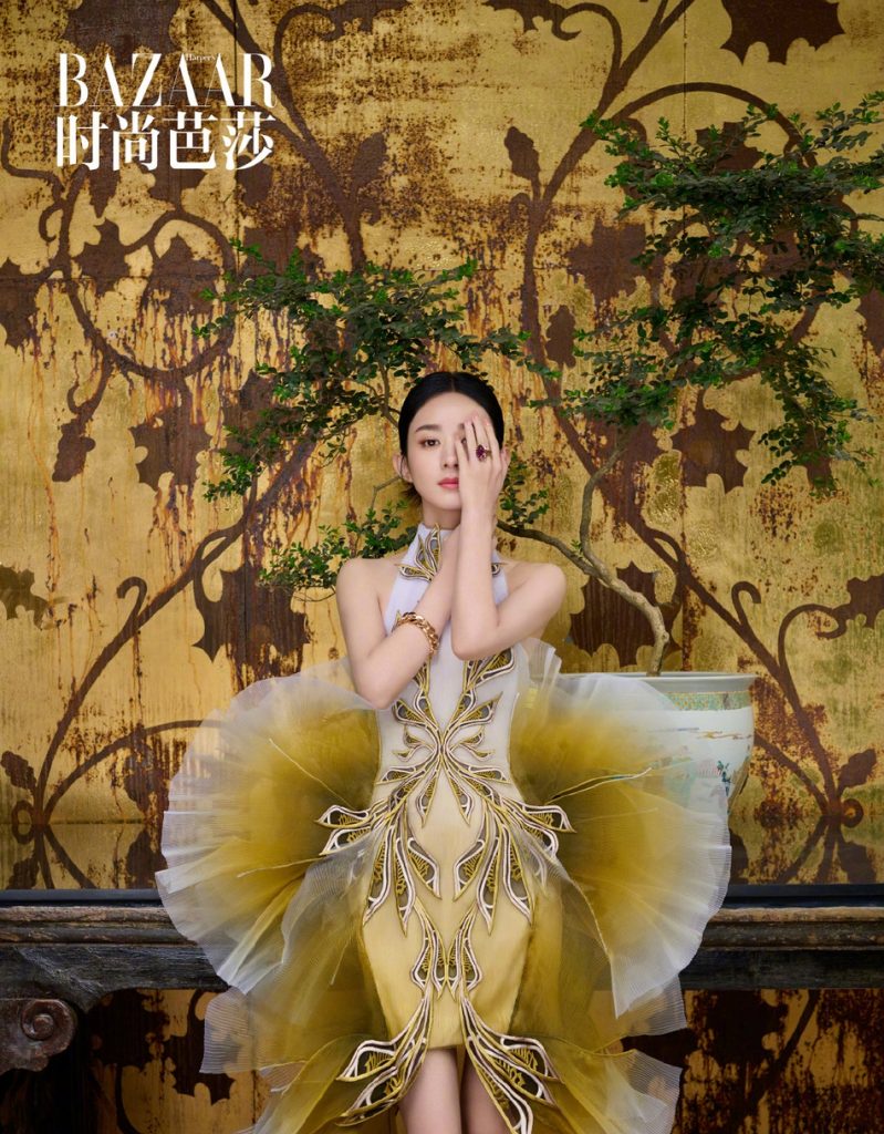 赵丽颖大片曝光 身穿高定华服贵气十足