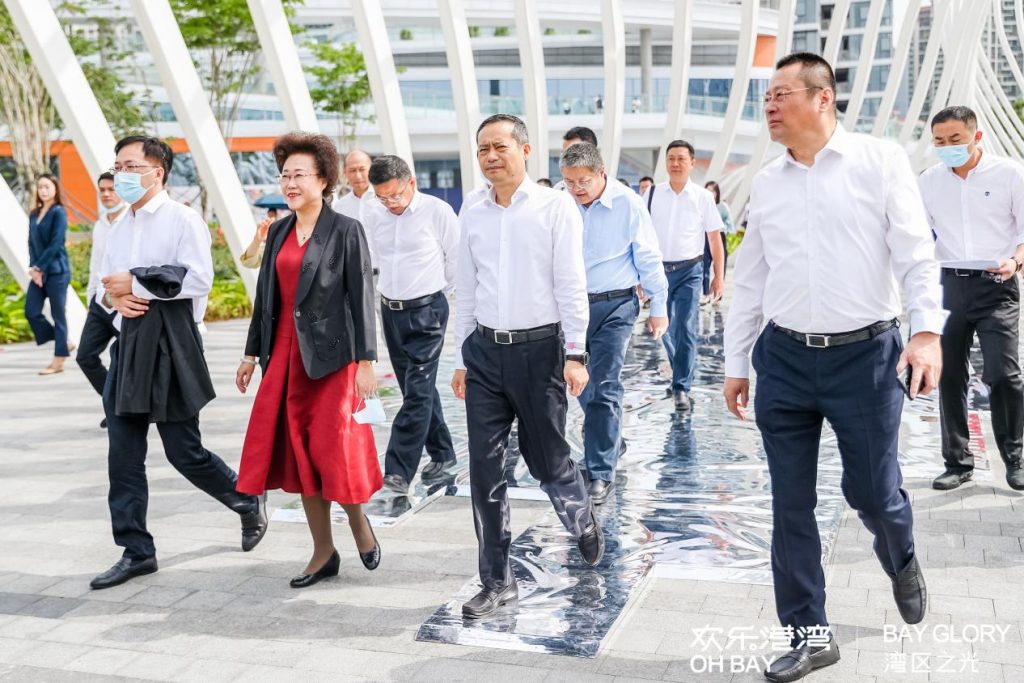 “湾区之光”摩天轮闪耀启程,点亮湾区新地标