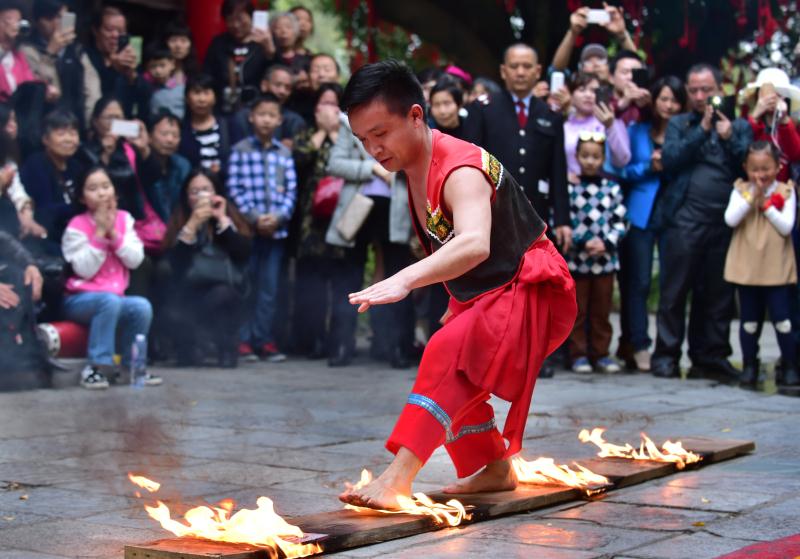 着华服赴盛宴,五一就来锦绣中华华服秀典——五一节网络购票早鸟特惠149元