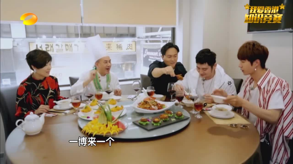 《食神》原型戴龙在深圳首创品牌 “下一站·幸福”茶餐厅罗湖田贝开业
