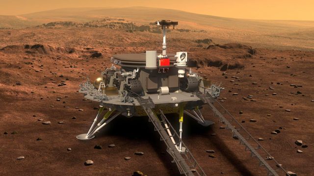 "祝融号"火星车成功驶上火星表面，开始巡视探测