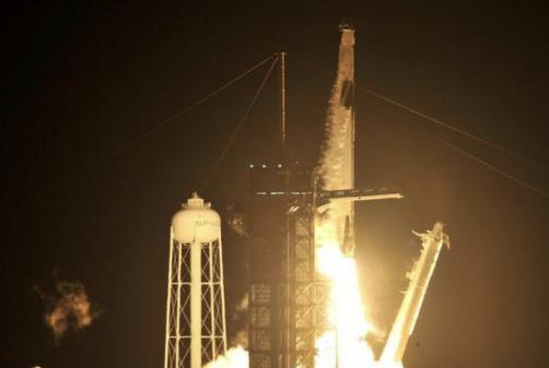 国际空间站4名宇航员返回地球，结束5个多月太空生活