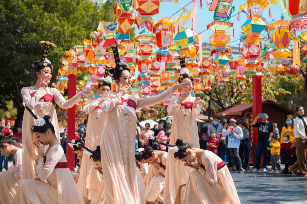 春末夏始,华侨城与您相约“五一”假期