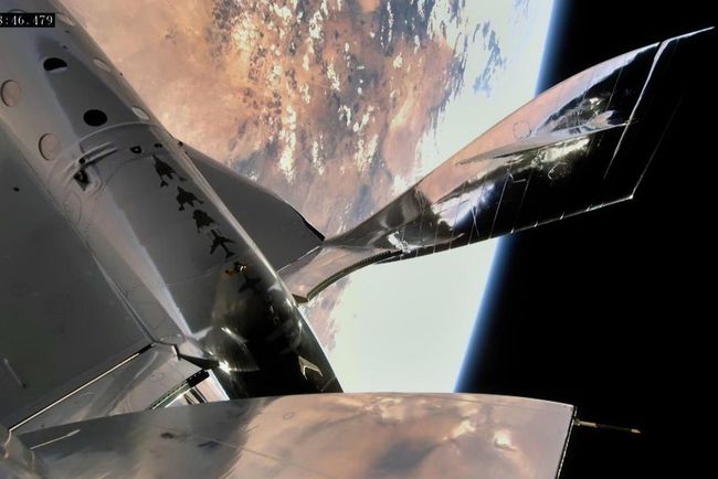 美国维珍银河载人飞船试飞成功，进入亚轨道太空