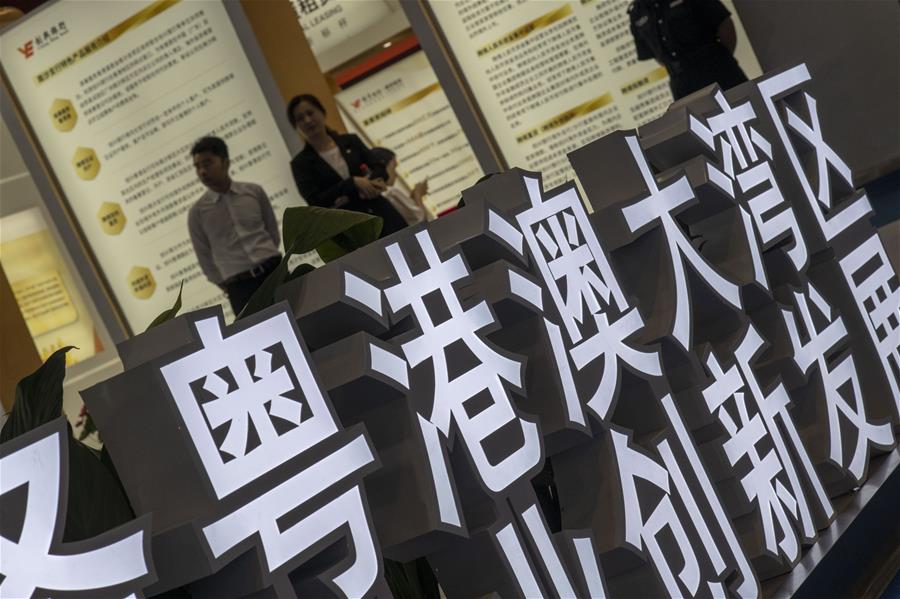 特区政府会通过不同渠道吸纳青年人建设香港