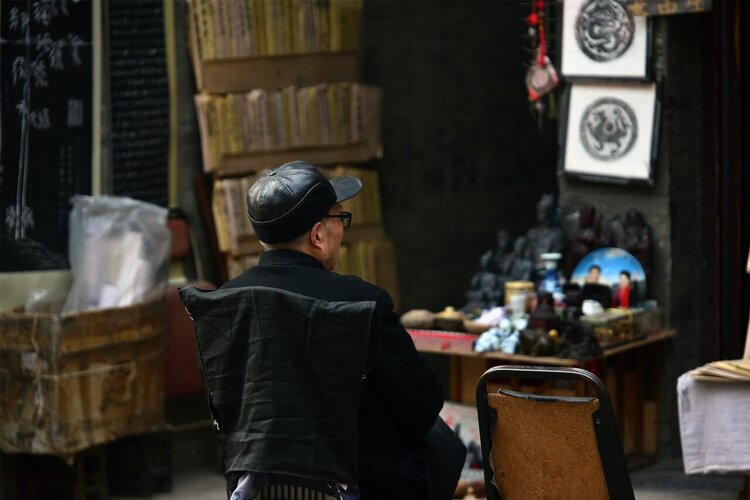 为什么老了容易有“老人味”？4个原因是罪魁祸首，要尽量避开
