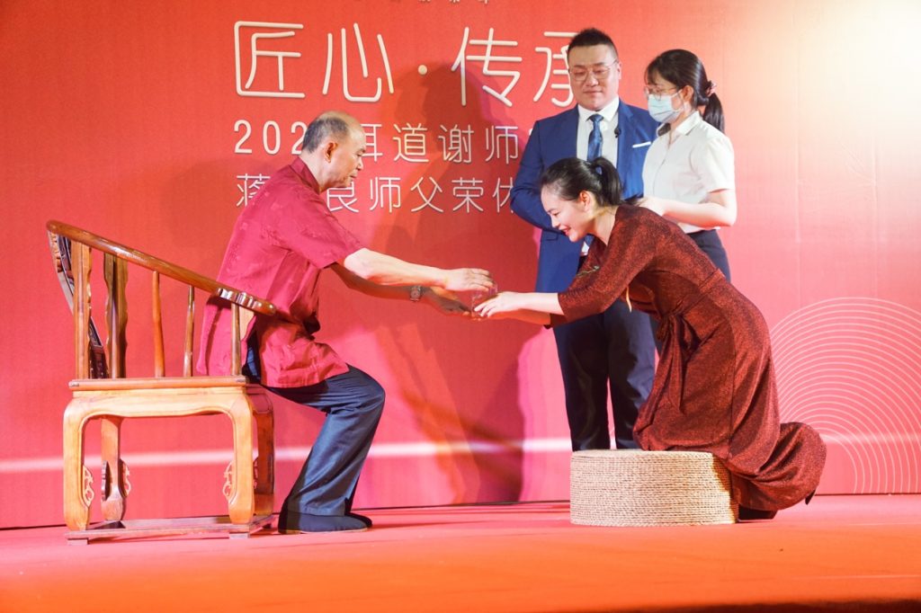 匠心·传承——蒋玉良大师与耳道的非遗文化传承梦