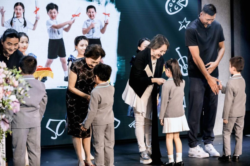 潮起中国MEIYI SHOW——第十四届MEIYI英皇国际幼儿园毕业典礼