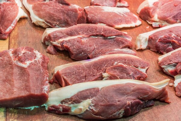 新鲜肉与变质肉该如何识别？