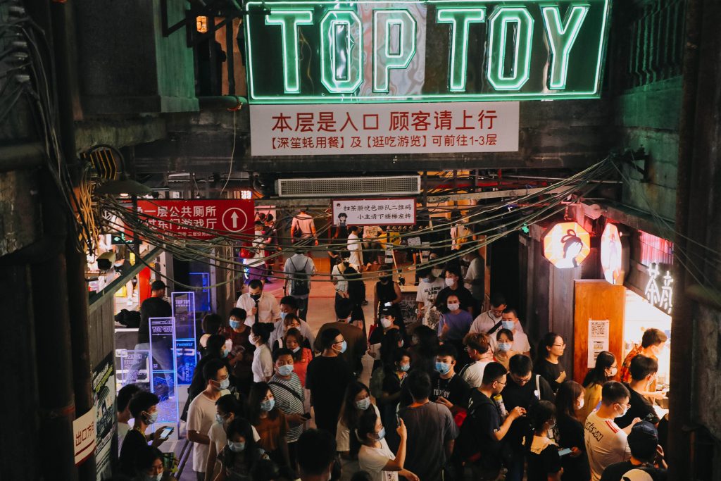 TOP TOY全国首家潮玩博物馆，与深圳文和友共同探寻新消费赛道上的“国潮密码”