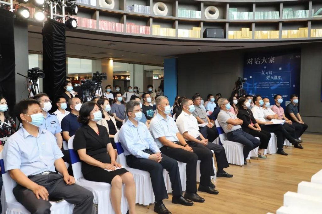 龙华区政协2021年首场委员议事厅“聚焦文体设施 共享品质生活”成功举办