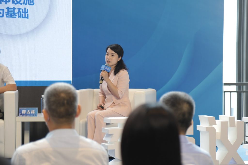 龙华区政协2021年首场委员议事厅“聚焦文体设施 共享品质生活”成功举办