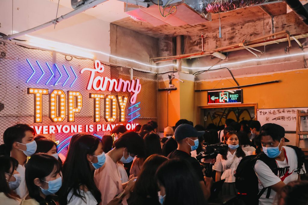 TOP TOY全国首家潮玩博物馆,与深圳文和友共同探寻新消费赛道上的“国潮密码”