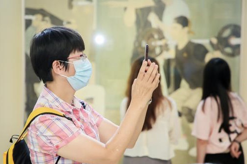 2021粤港澳大湾区美术书法作品展在中山市开幕