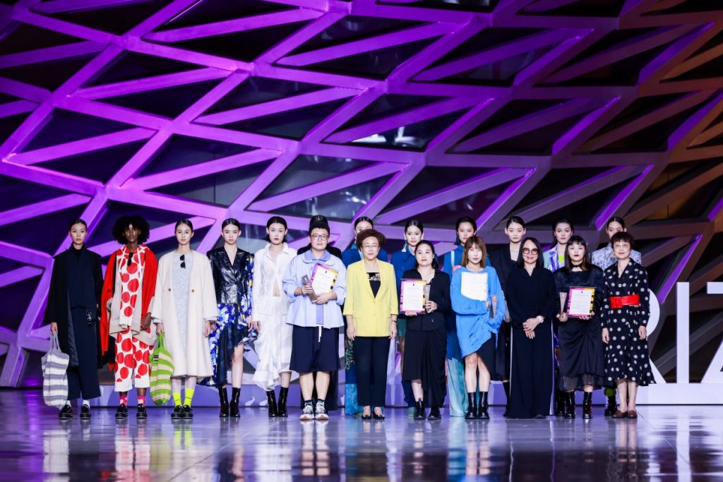 深圳时尚产业先锋点燃创意薪火——YINGER PRIZE全球新锐女装设计师邀请赛再度唱响