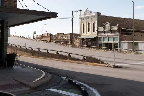 修路、投钱、减税,美国各州竞相吸引芯片工厂落地