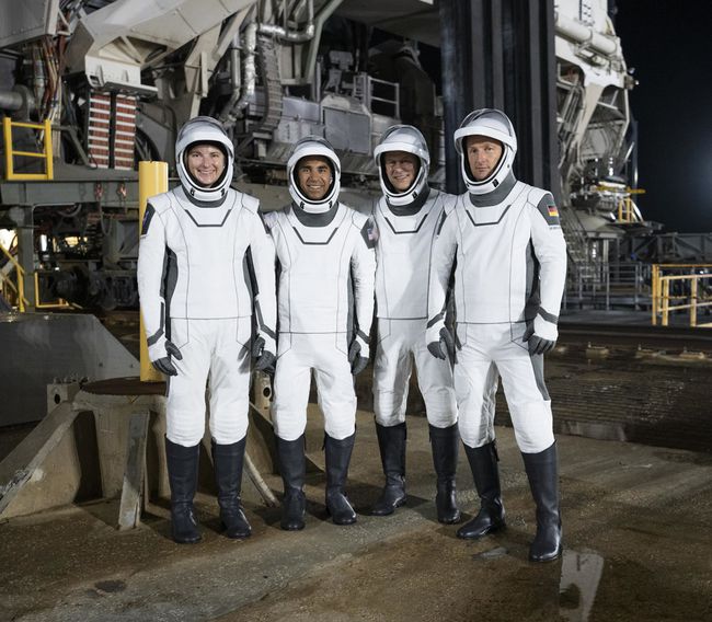 NASA: 天气原因导致 SpaceX 的 Crew-3 机组推迟至 11月 3日发射