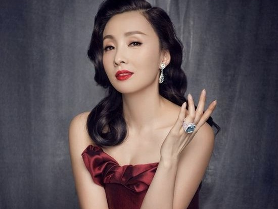 陶虹退出张庭夫妇传媒公司股东行列