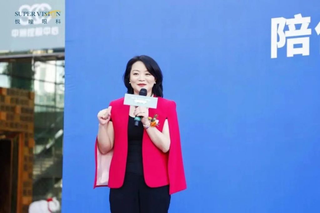 “陪你一起·看清未来”深圳悦瞳眼科盛大开诊 携手奥运冠军杨威,启动“关爱少儿近视防控”公益活动