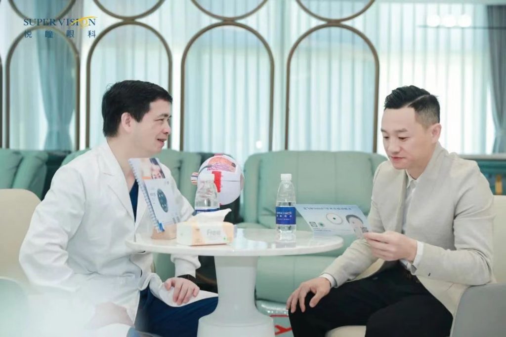 “陪你一起·看清未来”深圳悦瞳眼科盛大开诊 携手奥运冠军杨威,启动“关爱少儿近视防控”公益活动