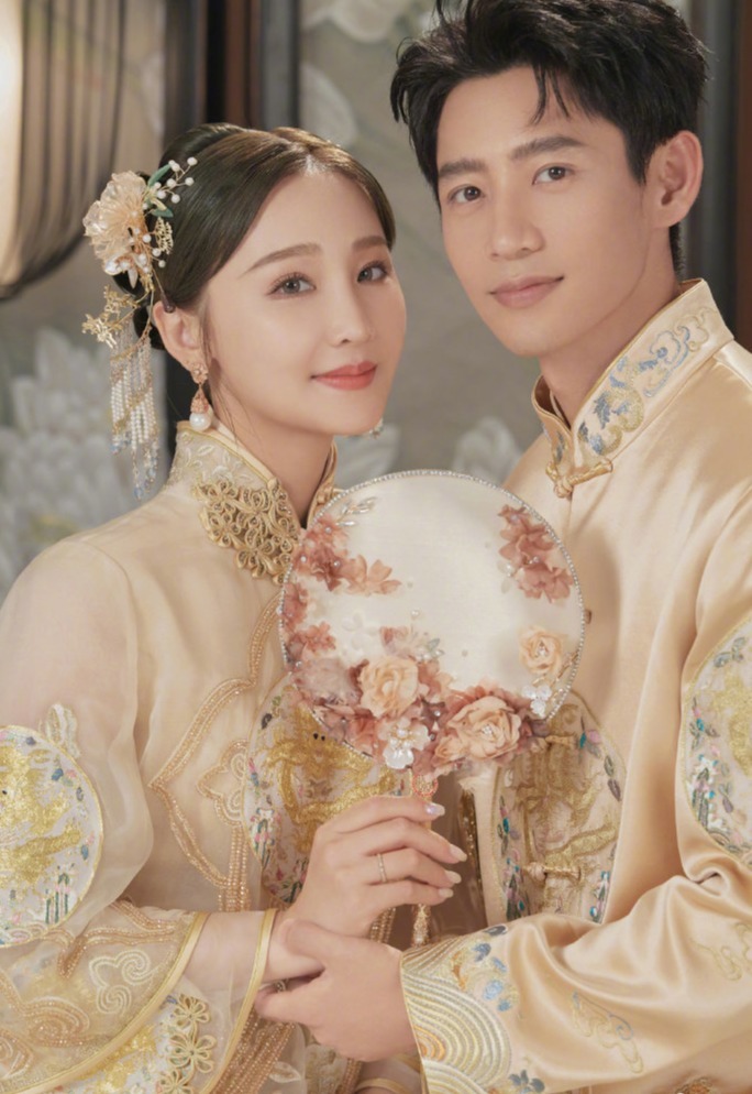 魏晨于玮今日大婚 婚纱照甜蜜满满