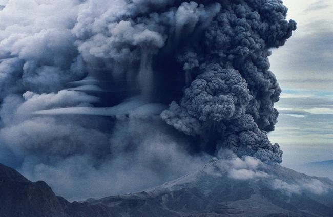 为何汤加火山不会使全球降温，但可能短期影响天气