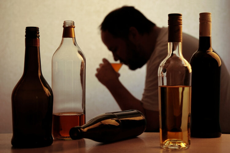 酒是“万恶之源”？危害比好处大