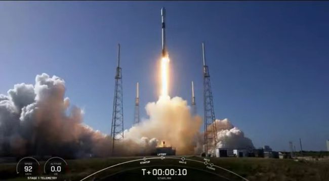 又是一箭11飞，SpaceX发射46颗星链卫星 