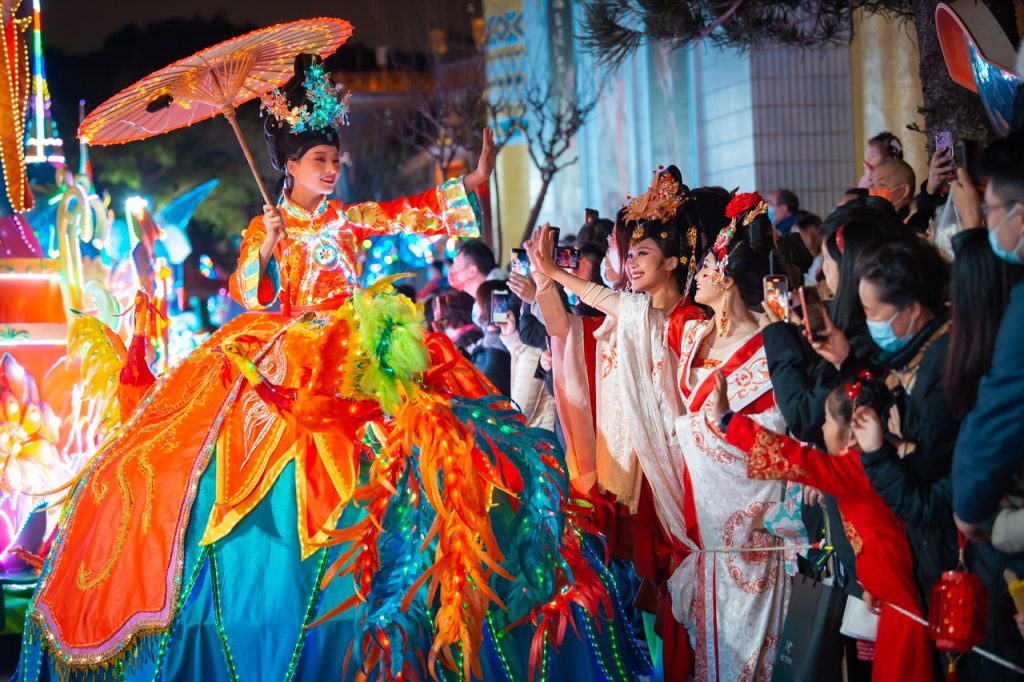 锦绣中华虎年巨献,全新项目花车大巡游春节亮相——传统中国年,锦绣味最浓!