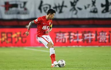 广州队今日集结明日开练，新赛季首要目标是保级 