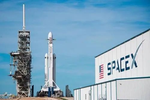 SpaceX首次对星际飞船系统进行燃料加注测试 