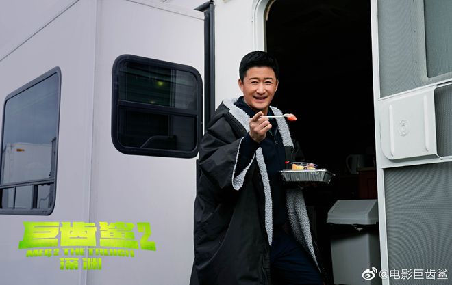《巨齿鲨2》官宣吴京出演 搭档前作男主杰森·斯坦森 