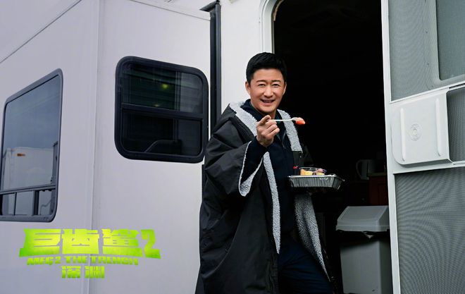 《巨齿鲨2》定档2023年8月4日北美上映 吴京加盟 