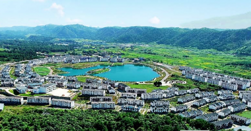 借势粤港澳大湾区“两个基地”建设 黔南州67个易地扶贫搬迁项目对外招商 