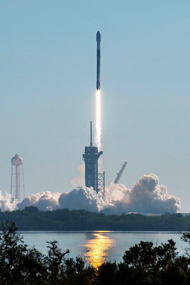 又有47颗星链卫星上天，SpaceX累计发射超2200颗 
