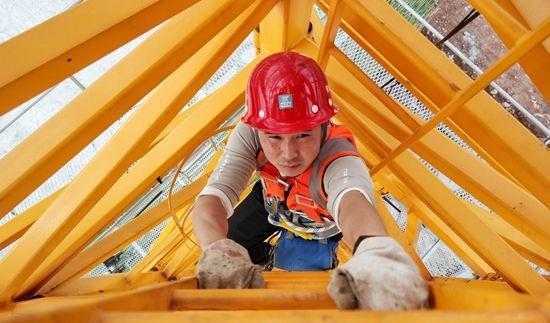 “五一”粤港澳大湾区施工忙：青年建设者筑梦湾区￼