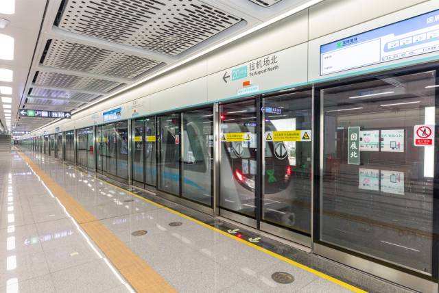 深圳地铁全线“一码通行” 