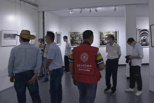 2022粤港澳摄影季暨首届全国群文影像大展在东莞开幕 