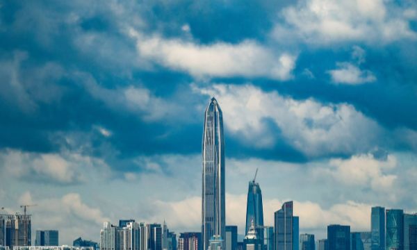 万亿级俱乐部谁最“年轻”公布，广州：深圳依旧领先我 