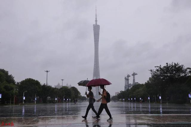 5日广州仍有大雨局部暴雨，黄埔花都今天出现龙卷风￼