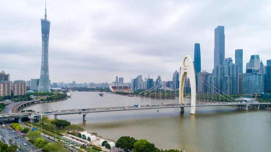 “马鞍”或登陆珠江口以西地区，对广州有明显风雨影响 